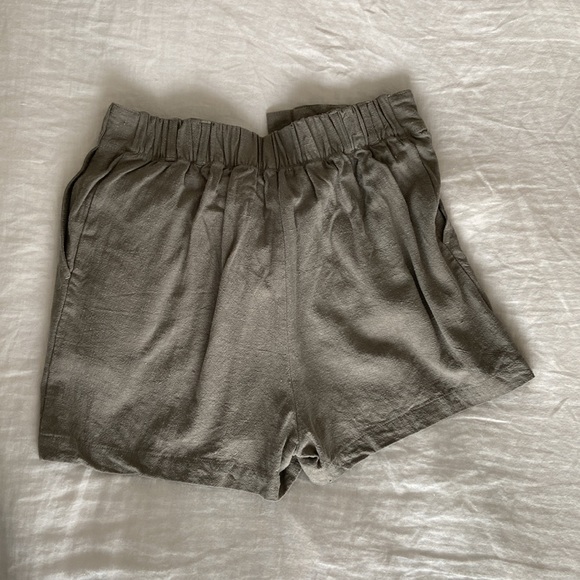 Z Supply Calista Shorts - Picture 5 of 5
